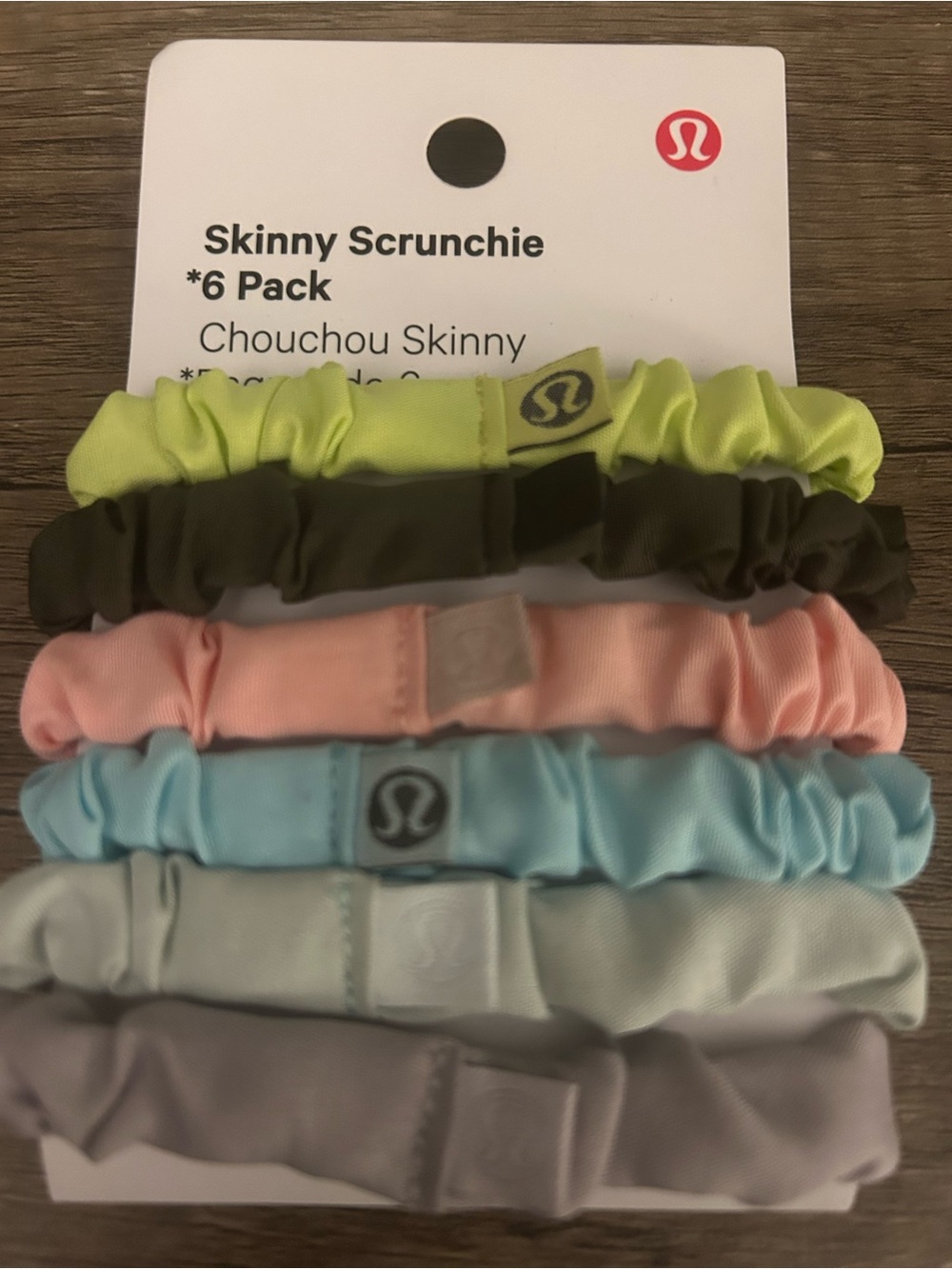 Lululemon Bundle - belt bag, hair accessories , water bottle, socks, hat & charm - Picture 8 of 9